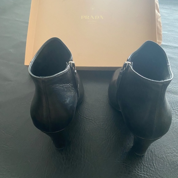 Prada Calzature Donna Bootie - Excellent Condition - Black Size 37.5 - Picture 5 of 15